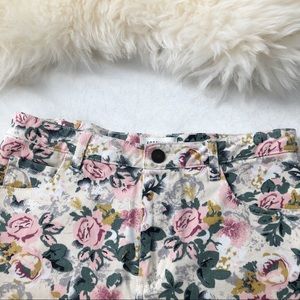 🔥 3 FOR $20🔥 Cute Floral Shorts